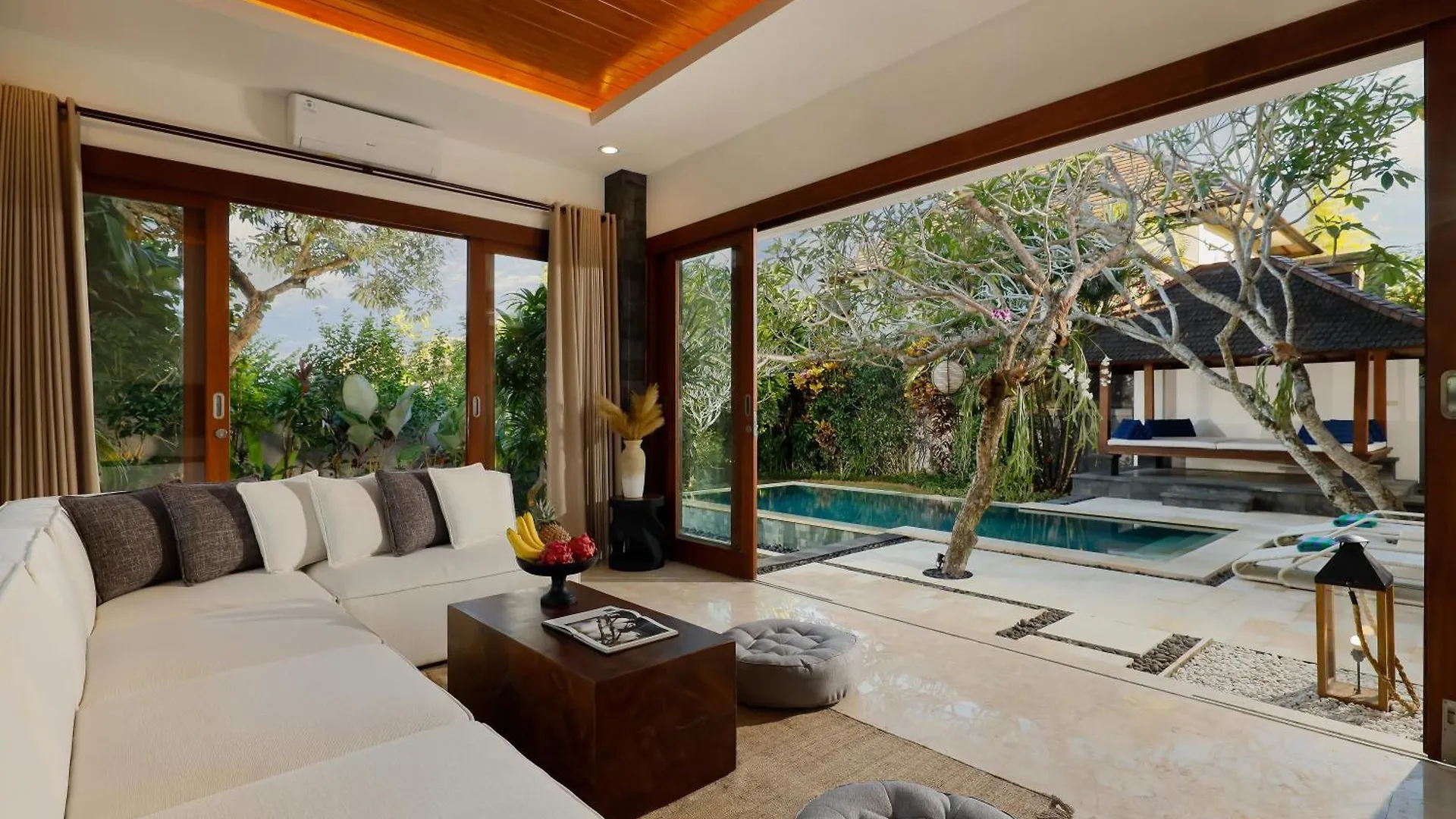 Villa Sophie By Nakula Jimbaran  Indonesia