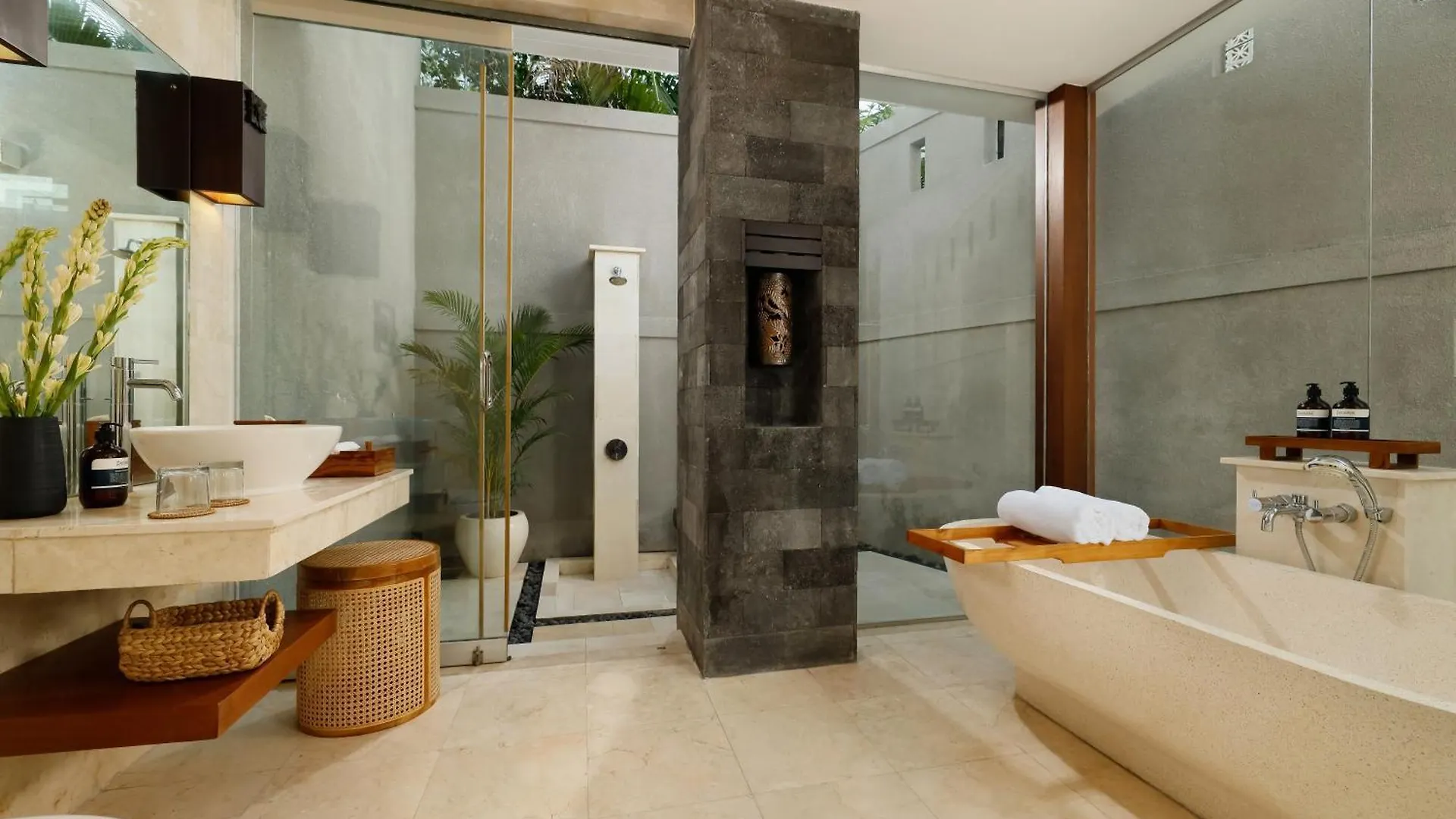 Villa Sophie By Nakula Jimbaran  Resort